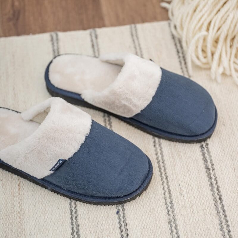 Pantufla Nórdica azul símil gamuza